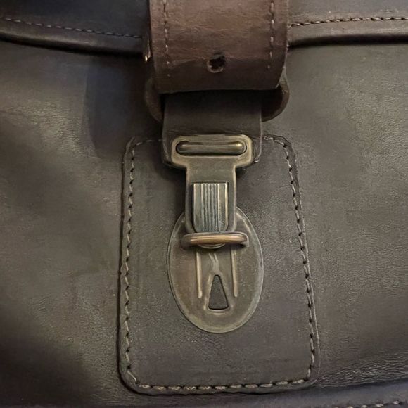 Elegant Brown Leather Laptop Bag - Picture 5 of 5